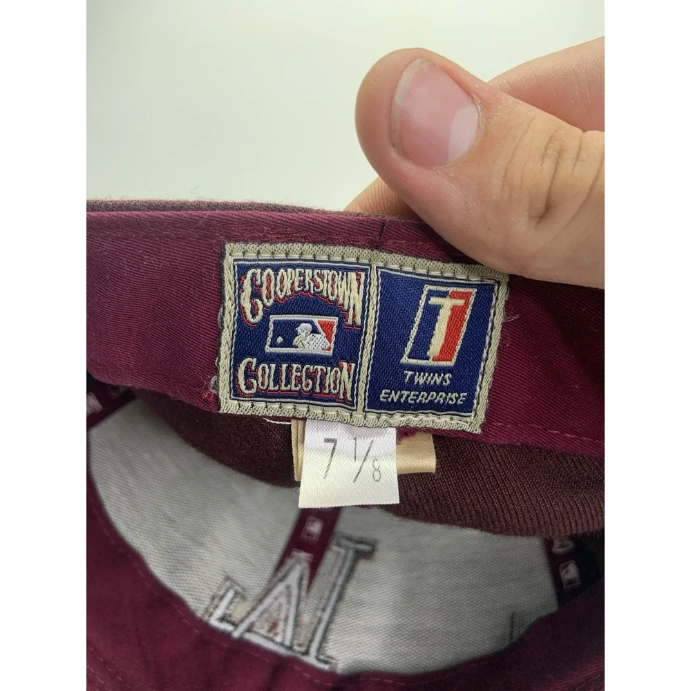 Cooperstown Collection MLB LA Dodgers Fitted Burgandy Hat  Size 7 1/8‎